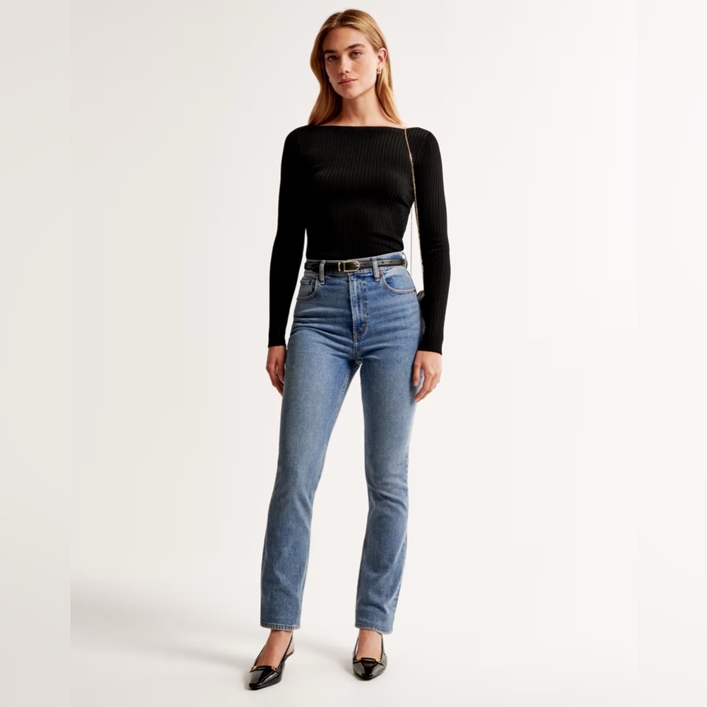 ABERCROMBIE 🫎 Ultra High Rise 90s Slim Straight Jean (Curve Love)